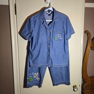 Original TY Wear 2 piece Capris Size 10 Painted Fish Wooden Buttons Denim